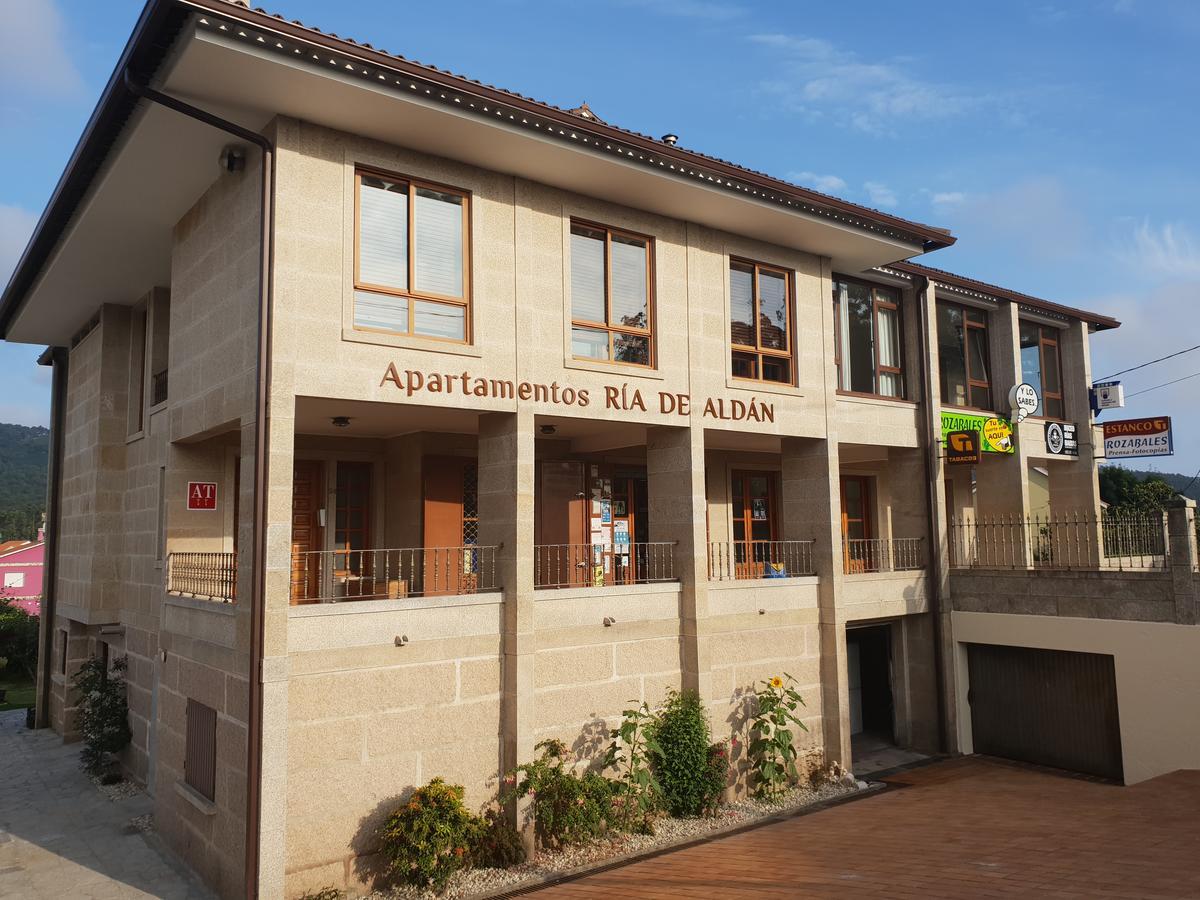 Apartamentos Ria De Aldán エクステリア 写真