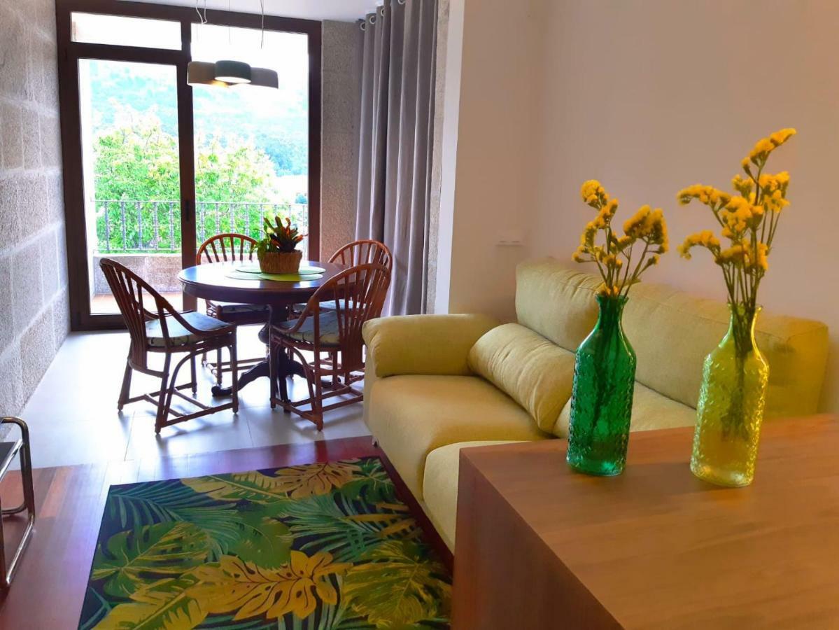 Apartamentos Ria De Aldán エクステリア 写真